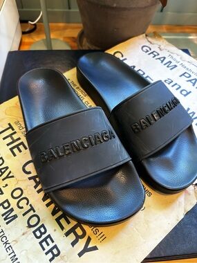 Balenciaga Triple Black Pool Slides EU 38 / US 8  Never Worn